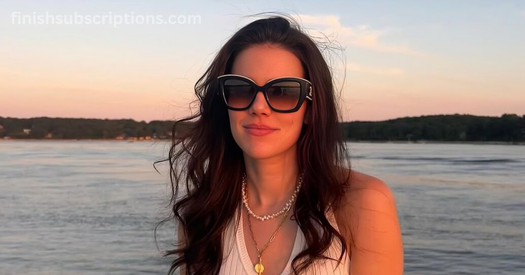 Lydia Moynihan Age, Biography, Net Worth, Career, Education, and More